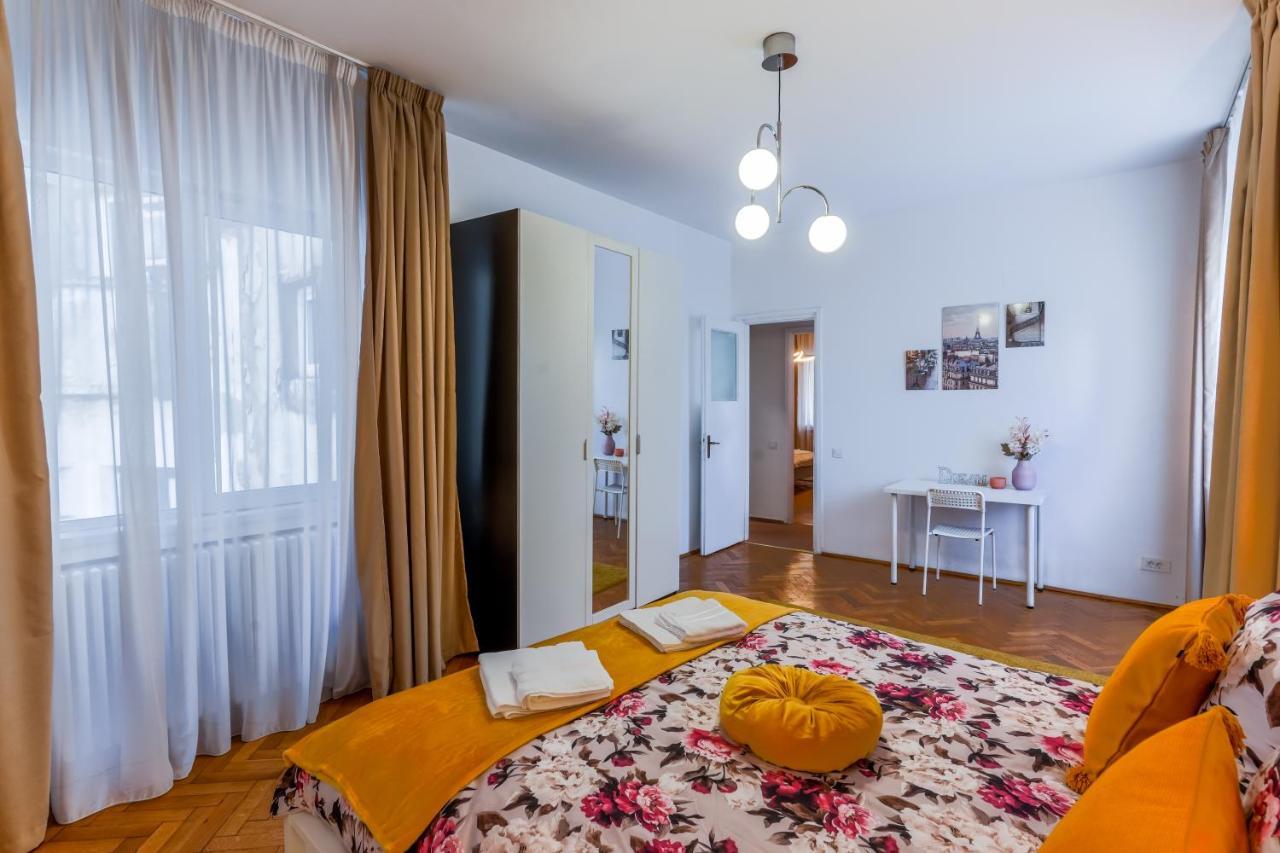 Ultracentral Golden Gatehouse 3 Bdrm Boekarest Buitenkant foto